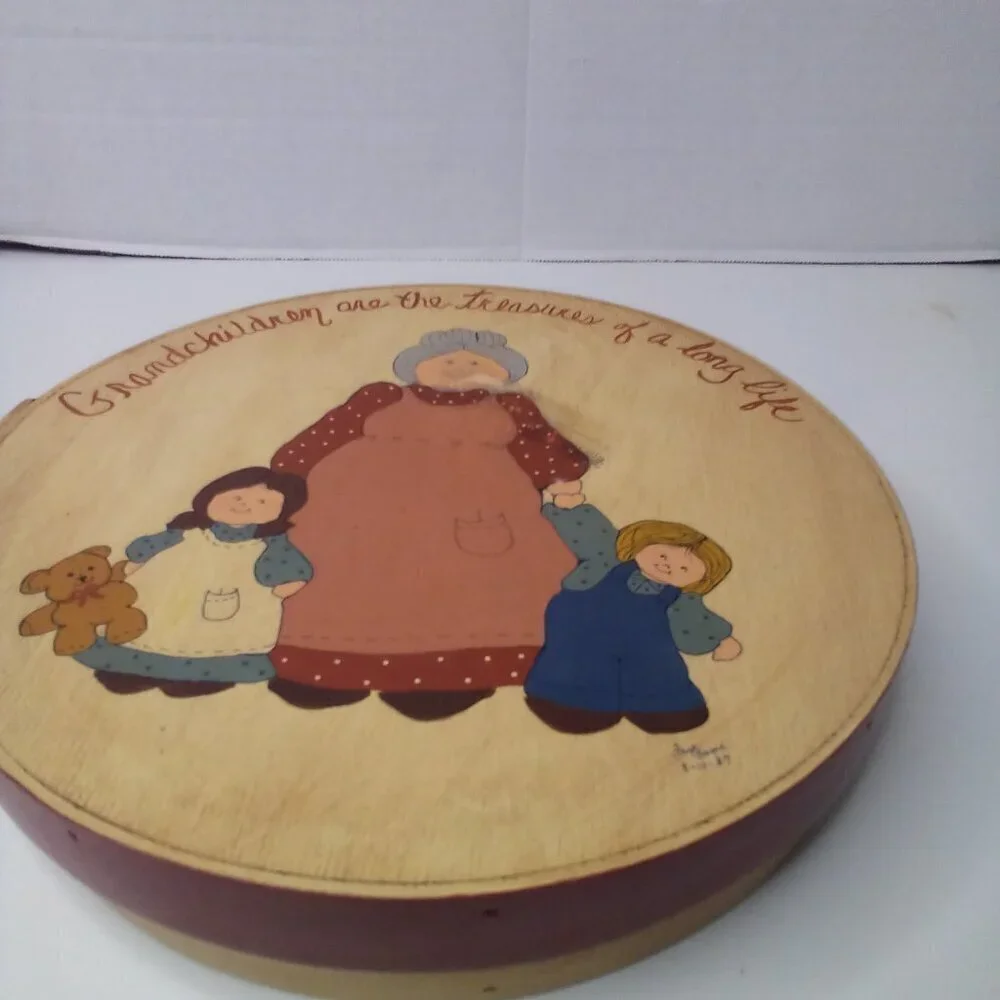 Vintage Round Cheese Box Painted Grandchildren Grandmother Cottagecore FLAW 10
